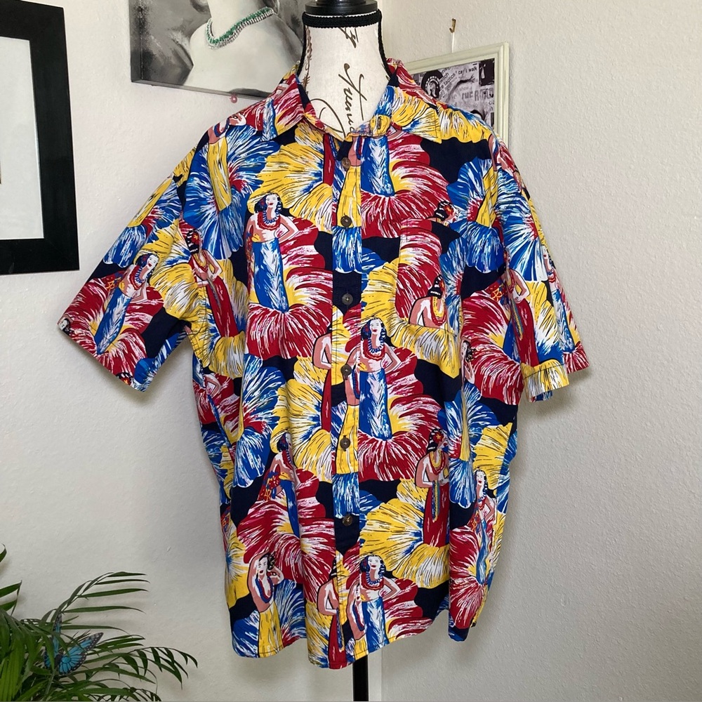 Men’s Aloha shirt with hula girls in hibiscus flower Size:Large